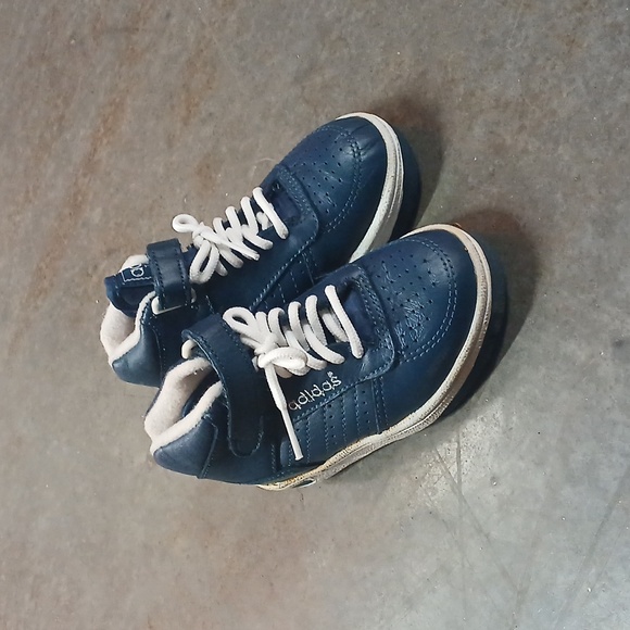 Adidas Taurus toddler - Picture 7 of 11